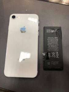iPhoneエイト電池交換