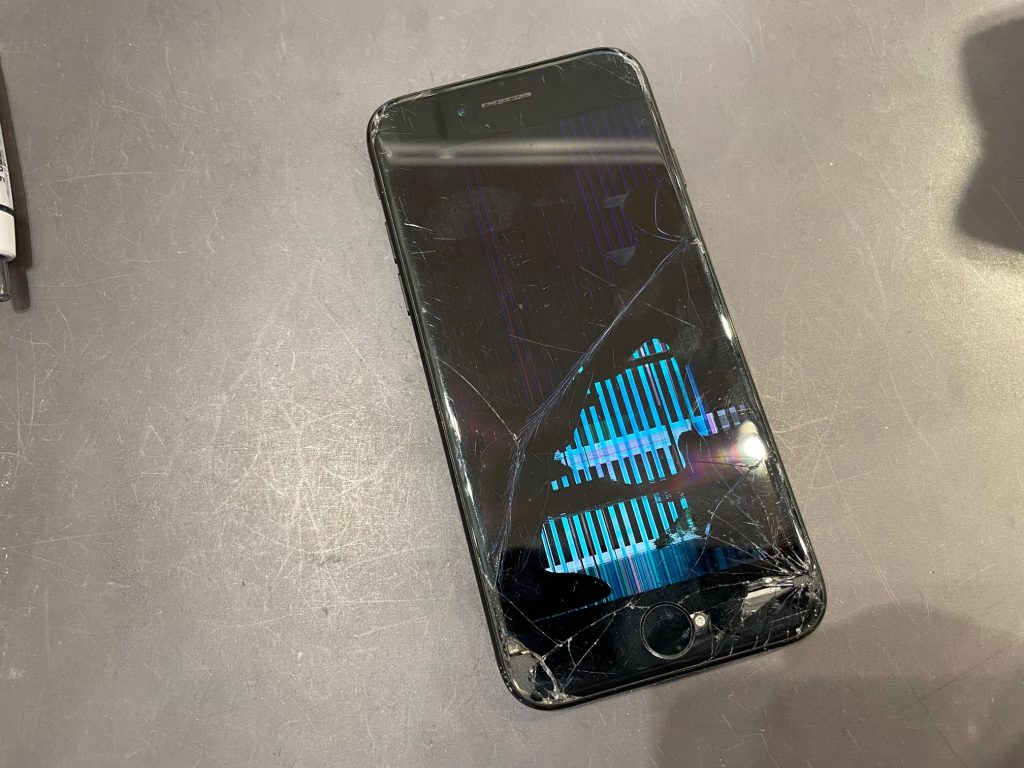 iPhone　アイフォン　アイフォーン　8　ホームボタン　修理　画面交換　フィルム　安佐南区
