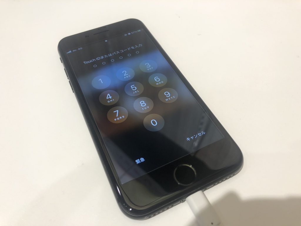 画面修理　iPhone　アイフォン　8　7　ホームボタン　広島　安佐南区　祇園　イオンモール広島祇園