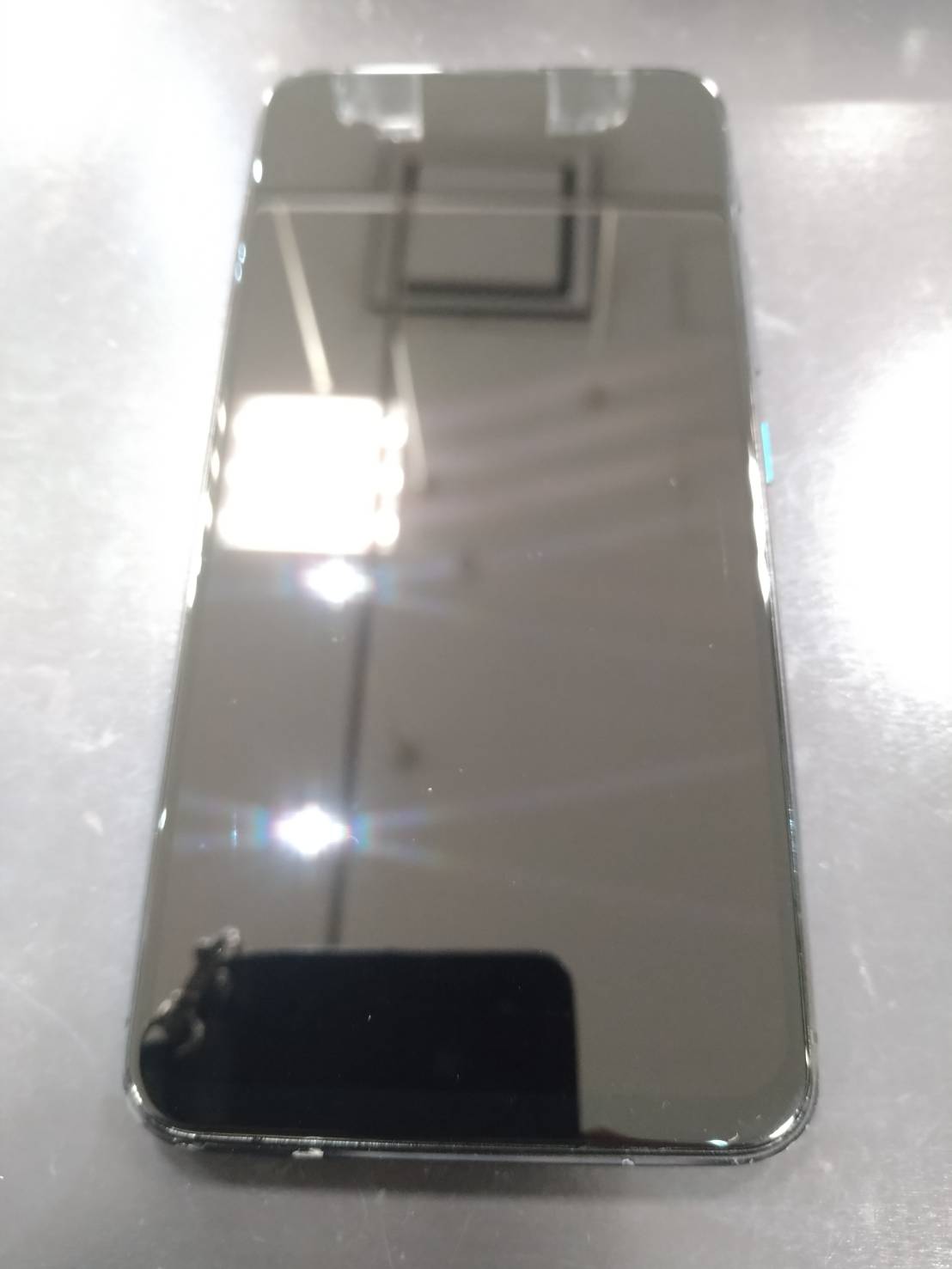 Zenfone6の画面修理