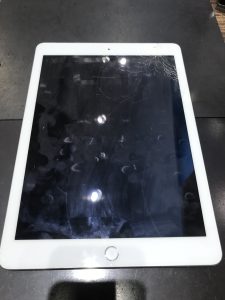 iPad　修理　画面割れ　画面交換　iPhone　広島　パネル　交換　iPadAir　mini 