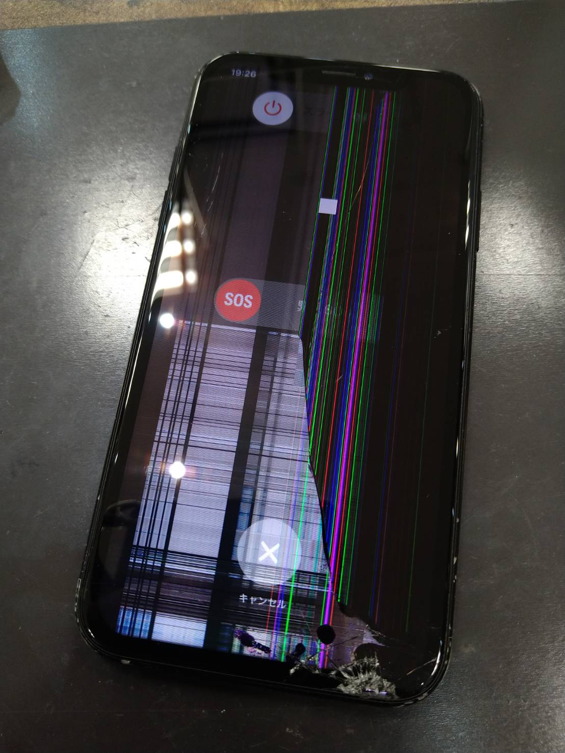 飛び込みのiPhoneXR修理