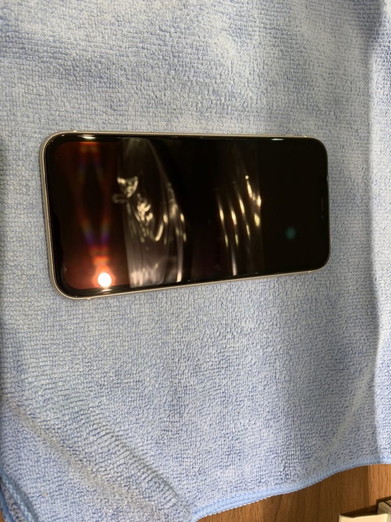大竹市油見からお越しお客様、iPhone11のガラスコーティング